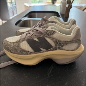 New Balance White and Gray Sneakers leopard blogger fav 8